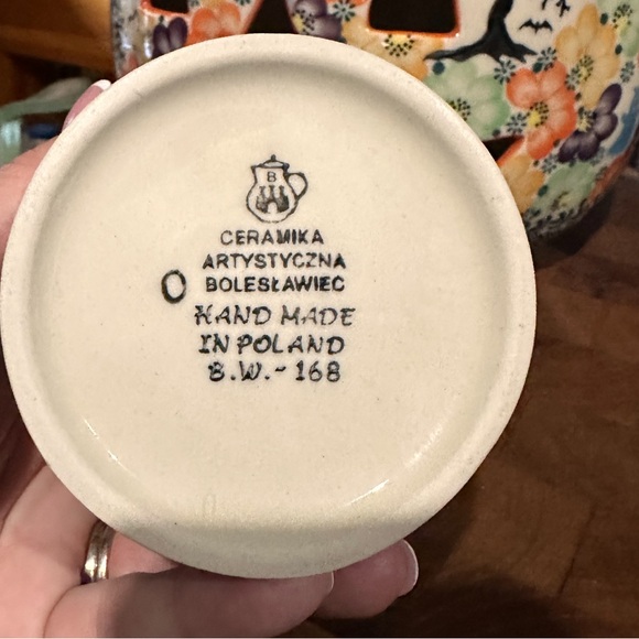 Polish Pottery bleeding heart design - Soap or Lotion dispenser. EUC! - Picture 2 of 2